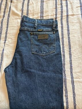 Men’s Wrangler Slim Fit George Strait 36x30